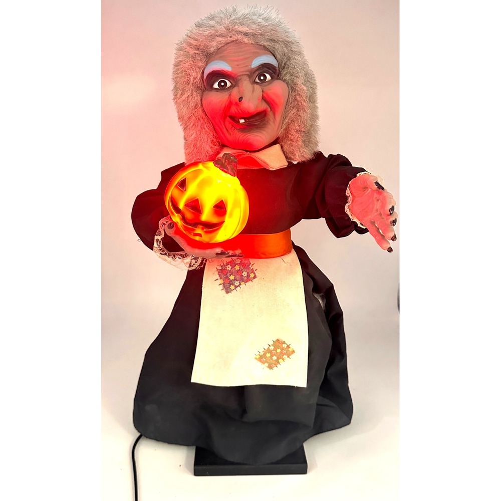 Vintage 1990s Telco Motionette Witch & Pumpkin 24" Light up Animated Halloween